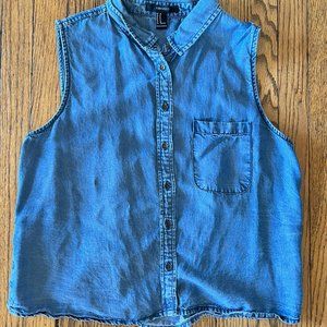Forever 21 Sleeveless Button-Down Top (M, Denim Blue)
